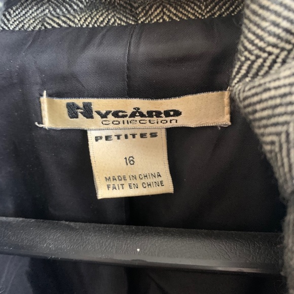 Unique Nygard Jacket - Picture 4 of 9